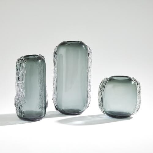 Global Views Side Squiggle Gray Vase