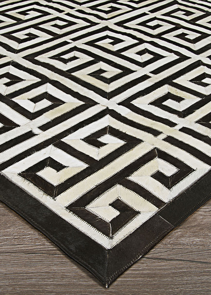Couristan Chalet 3259 0243 Meander Black Ivory Rug