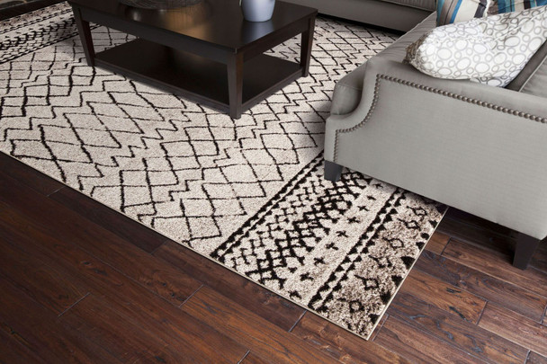 Concord Diamond 7442 Vintage Ivory Area Rug