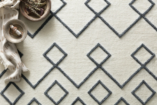 Loloi Adler AW-04 Ivory Rug