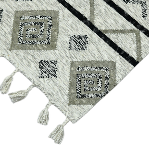 Amer Artifacts ARI-4 Pacha Ivory Rug