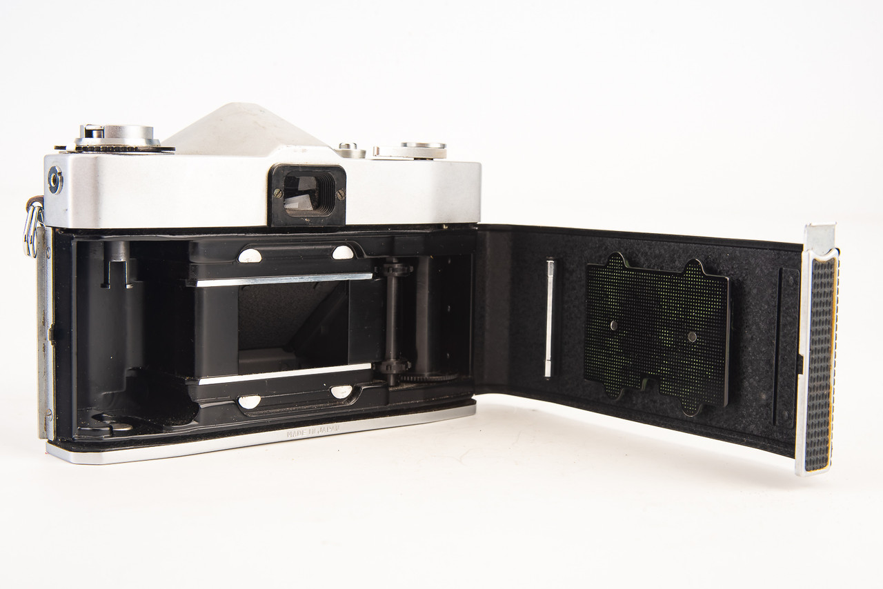 Mamiya Family Korvette Saturn 35mm SLR Film Camera w Sekor 48mm f