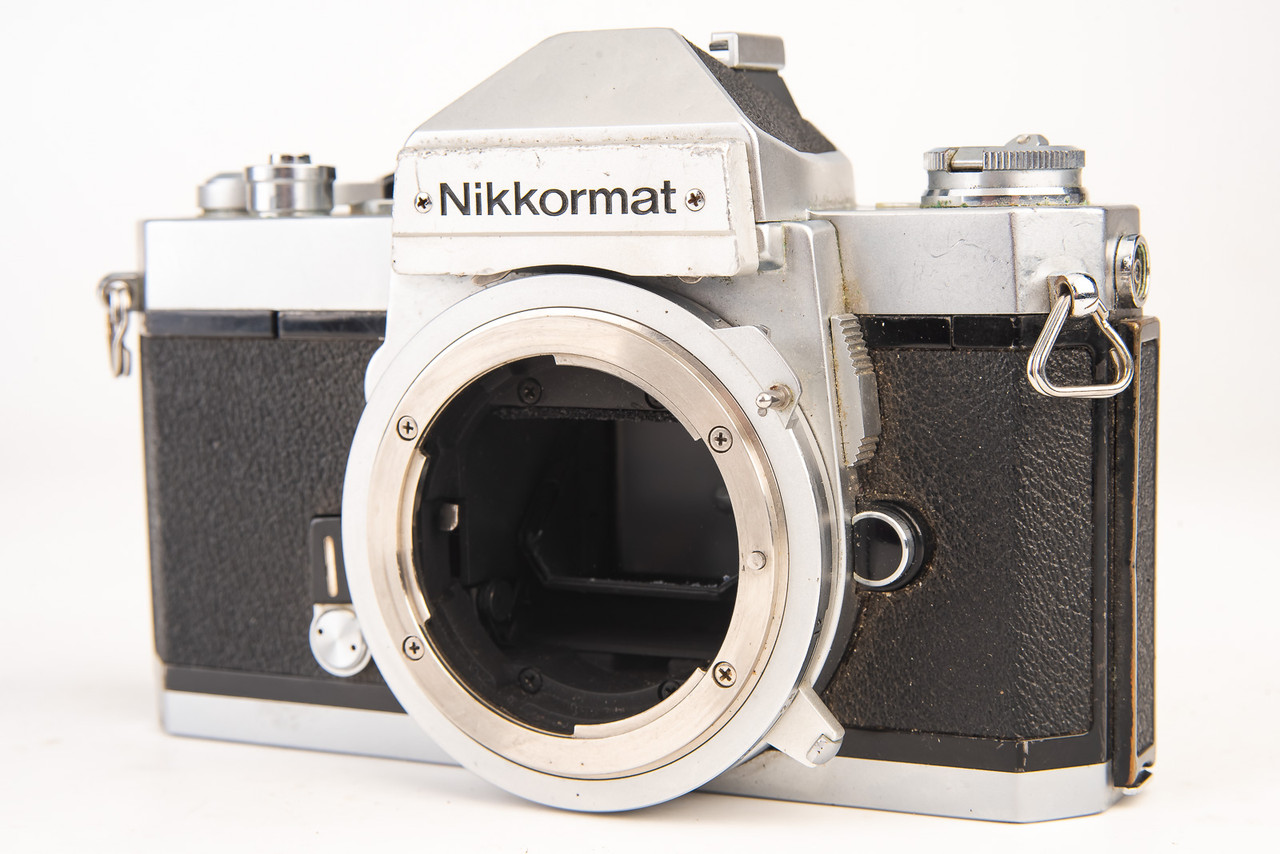 NikomatFT2ボディー/NIKKOR-s35mm＋NIKKOR135mm Nikon Nikkormat FT2 35mm SLR Film Camera Body F Mount Vintage V26