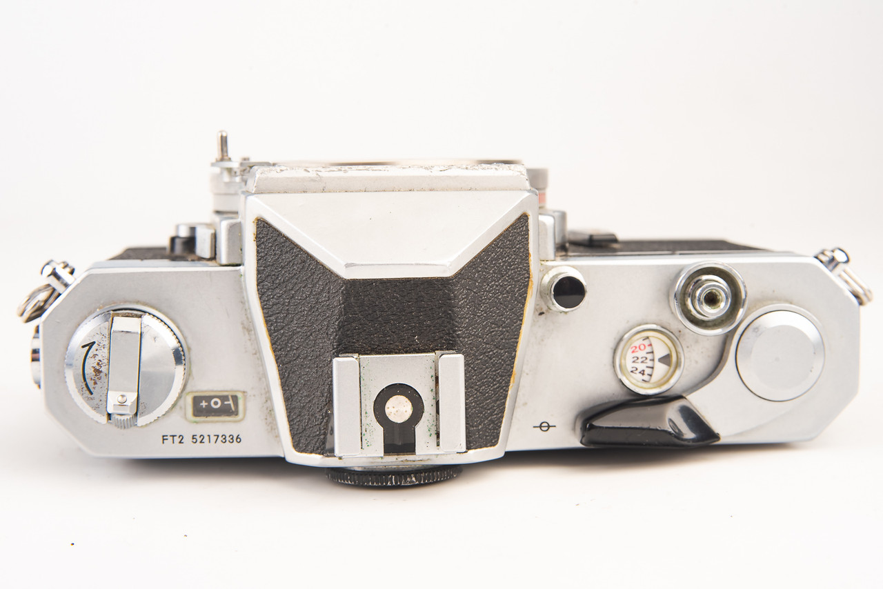 Nikon Nikkormat FT2 35mm SLR Film Camera Body F Mount Vintage V26