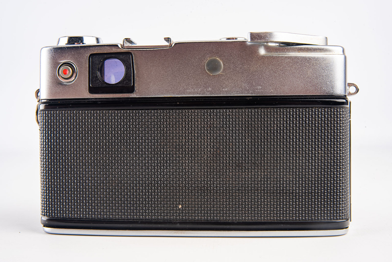 Yashica Minister D 35mm Rangefinder Camera with Yashinon 4.5cm f