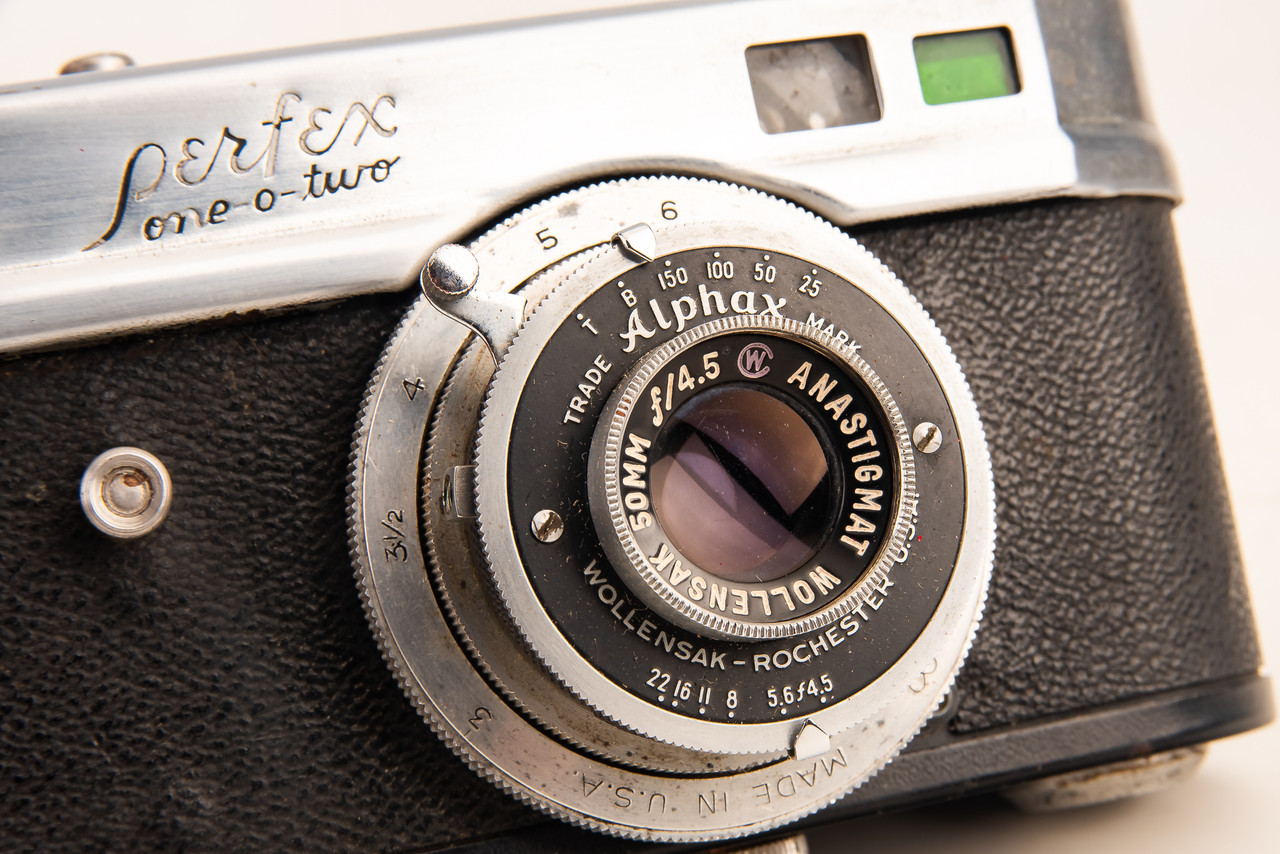 USA フィルムカメラ　Perfex Perfex One-O-Two Rangefinder 35mm Film Camera with Wollensak 50mm