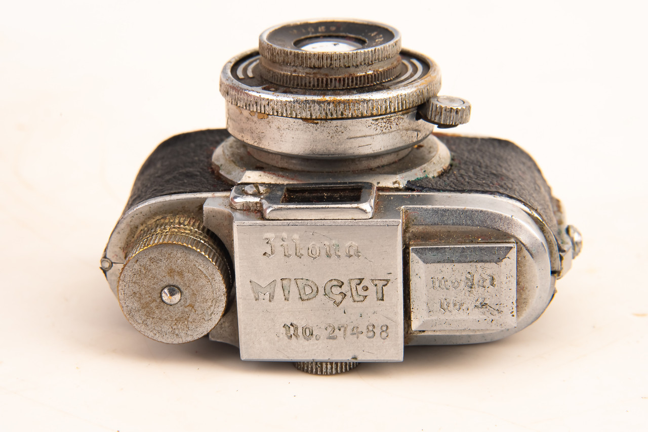 Jilona ミニカメラ MIDGET 27488 Vintage Jilona Midget Model 2 Camera Number 27488, Circa