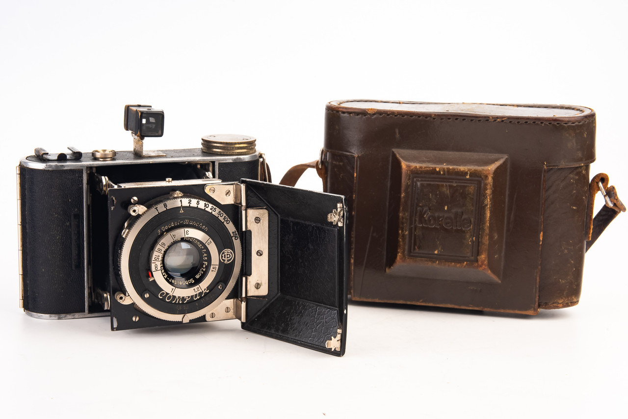 Kochmann Korelle 6x6 120 Roll Film Strut Camera with Radionar 75mm