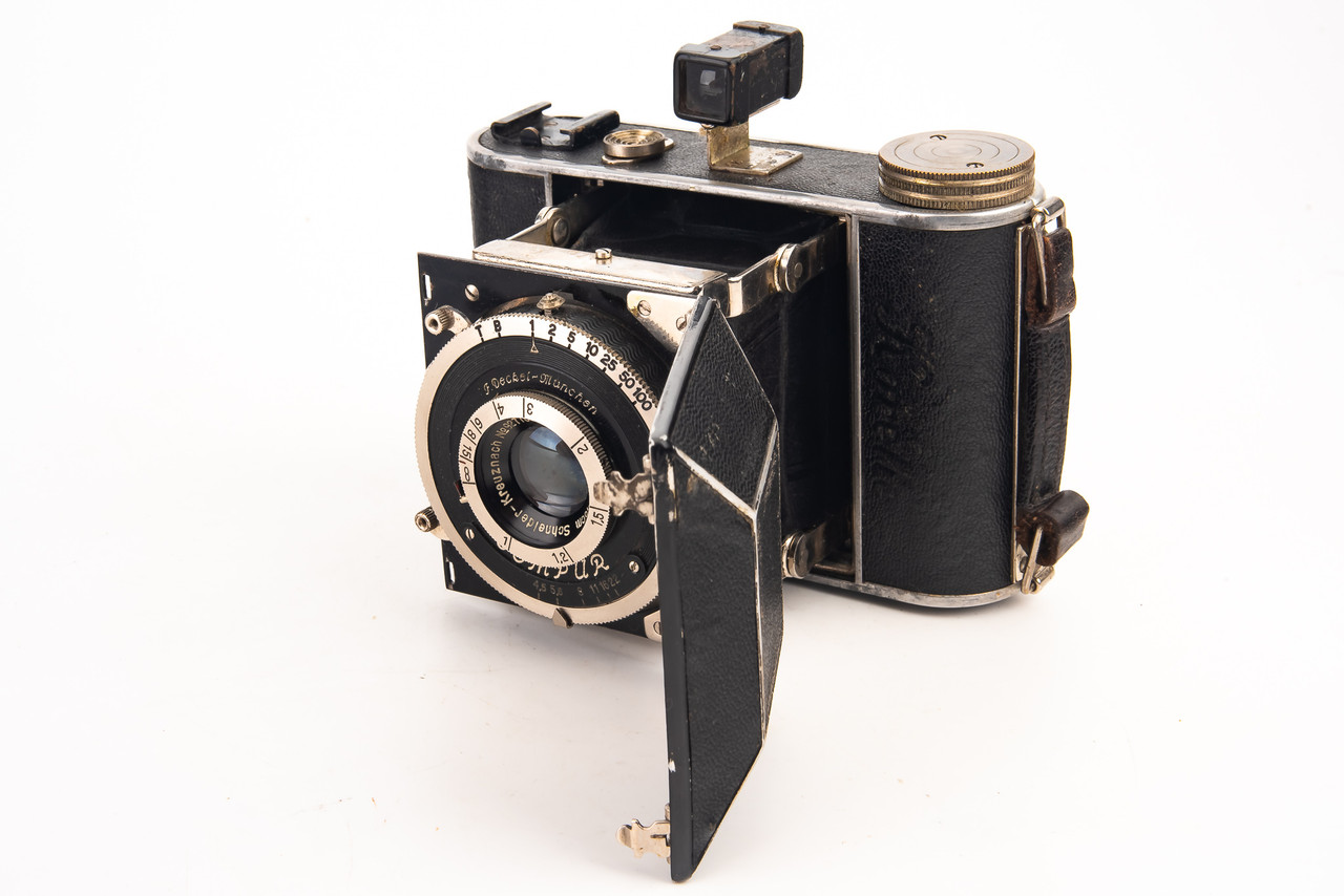 Kochmann Korelle 6x6 120 Roll Film Strut Camera with Radionar 75mm