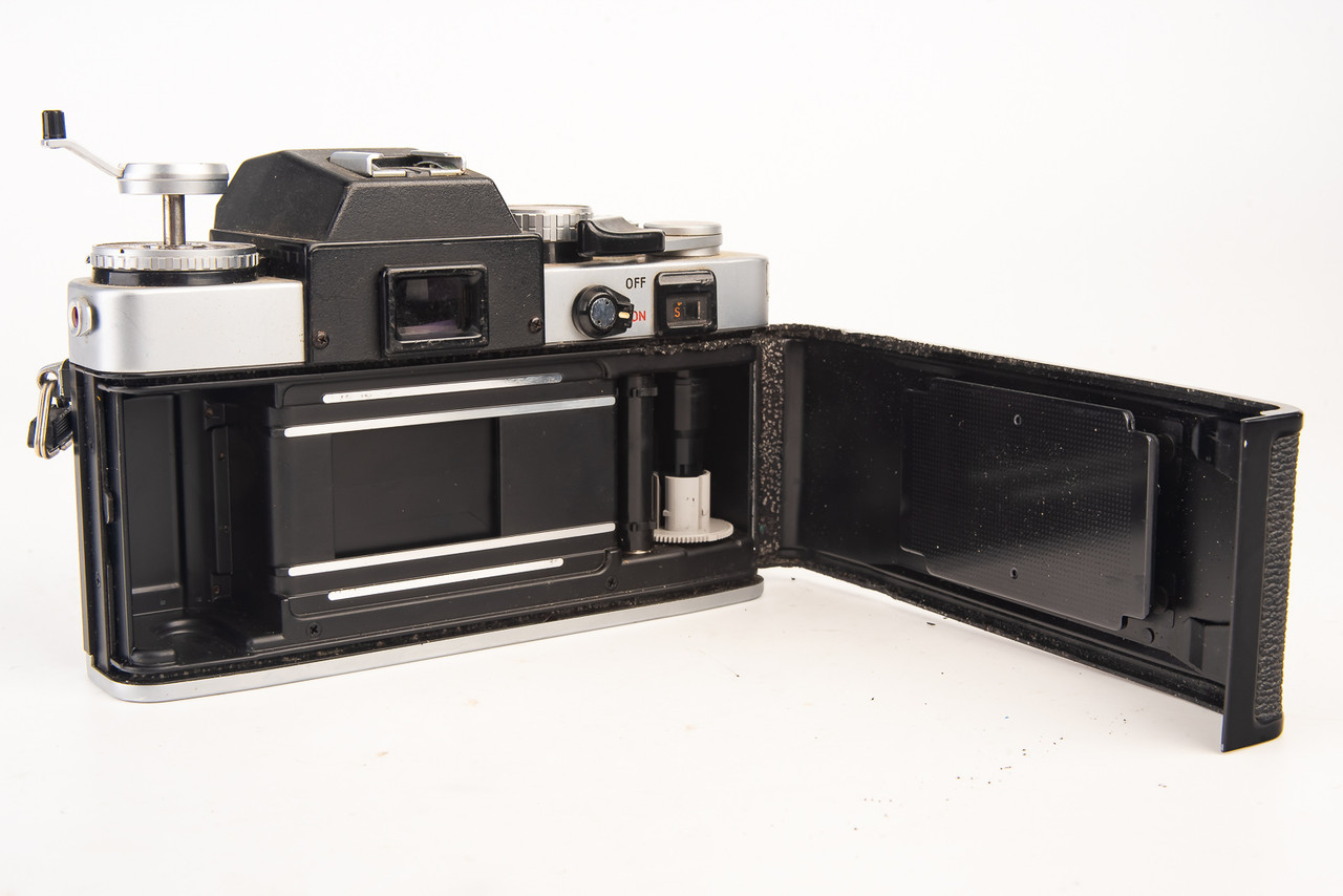 ミノルタXE黒ボディ Oldtimer「 Minolta XE 」 - ホトグラ。