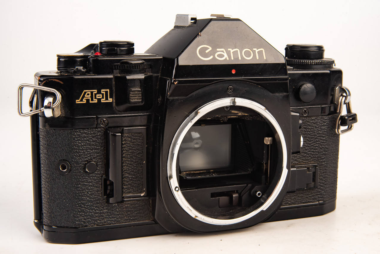 Canon A1 A-1 35mm SLR Film Camera Body Vintage Battery Tested