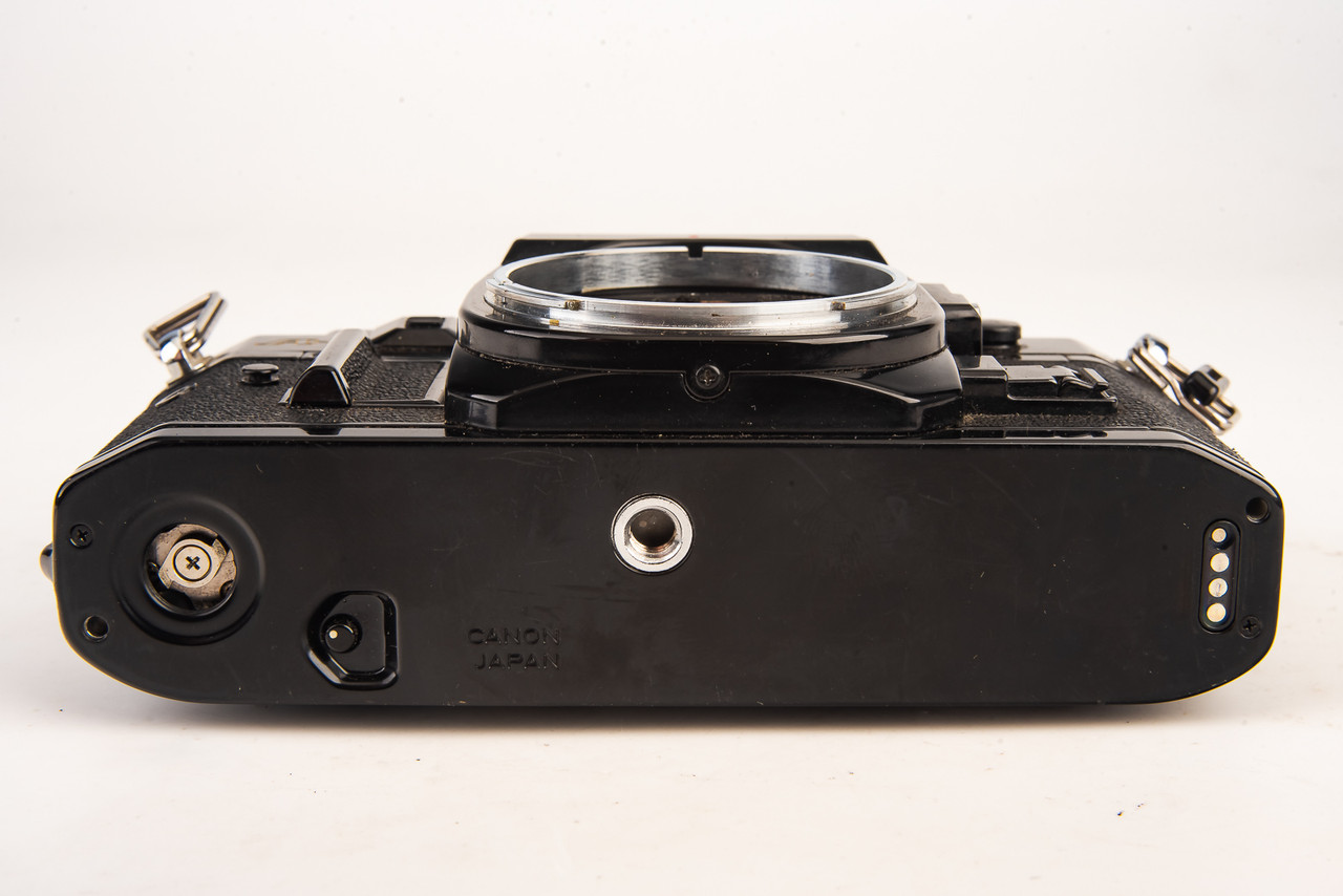 Canon A1 A-1 35mm SLR Film Camera Body Vintage Battery Tested