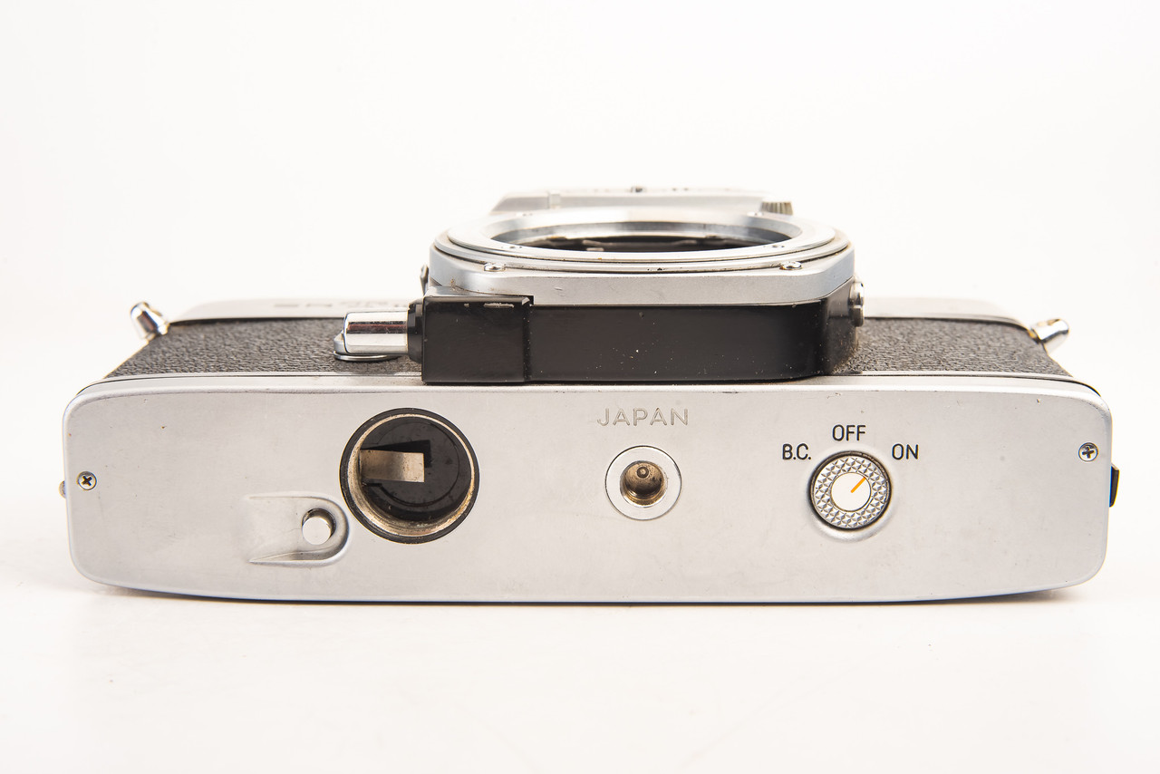 Minolta SRT101 Chrome 35mm SLR Film Camera Body SR Mount for MD MC