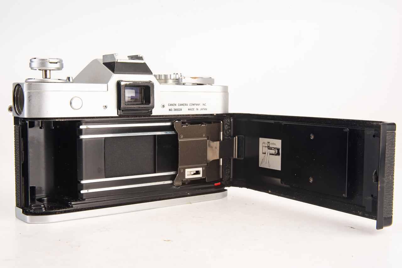 Canon FT QL 35mm SLR Film Camera Body FD FL Mount Vintage V29