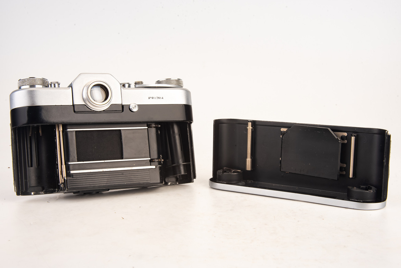 KMZ Start Soviet-Made 35mm SLR Film Camera Body Vintage TESTED V26