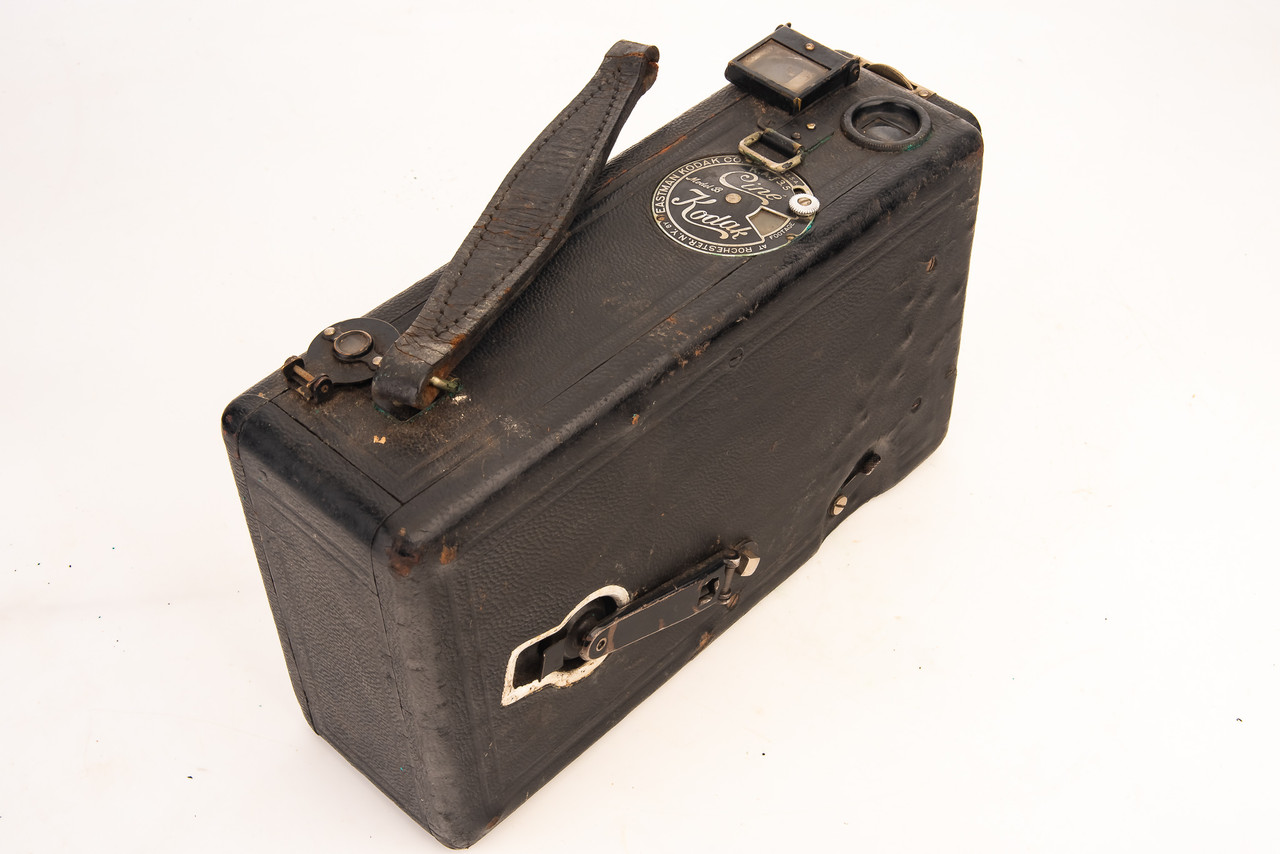 Kodak Cine Model B K.A. f/3.5 16mm Film Motion Picture Camera