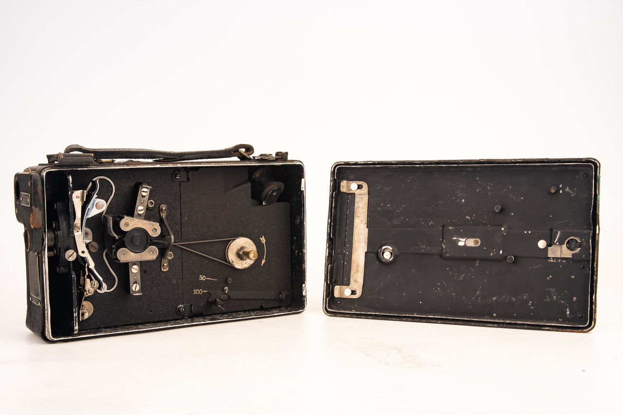 Kodak Cine Model B K.A. f/3.5 16mm Film Motion Picture Camera