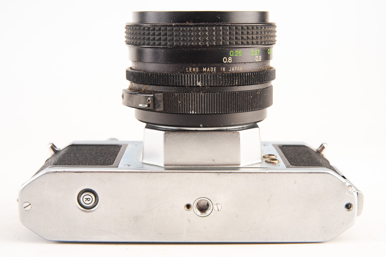 Pentax S3 35mm SLR Film Camera with Vivitar 28mm f/2.5 Lens & Case