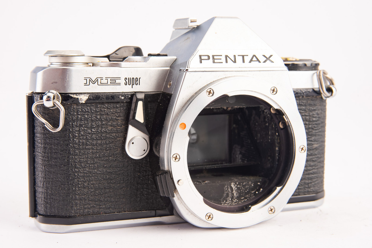Pentax ME Super 35mm SLR Film Camera Body AS-IS for Parts or