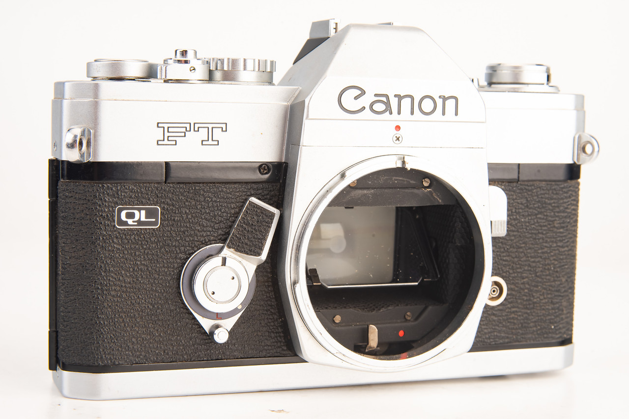 Canon FT QL 35mm SLR Film Camera Body FD FL Mount Vintage AS-IS