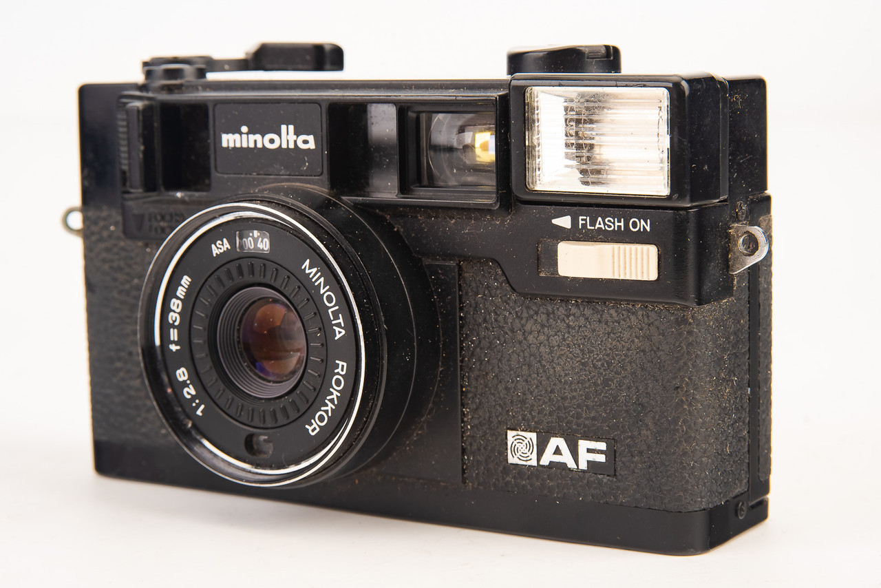 Minolta Hi-Matic AF 35mm Film Camera w Rokkor 38mm Lens AS-IS