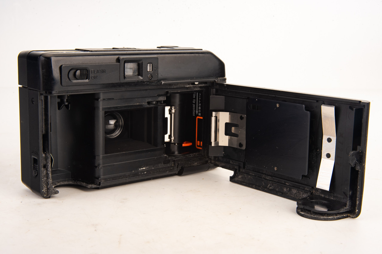 Canon Sure Shot Auto Focus Point & Shoot Camera with 38mm f/2.8