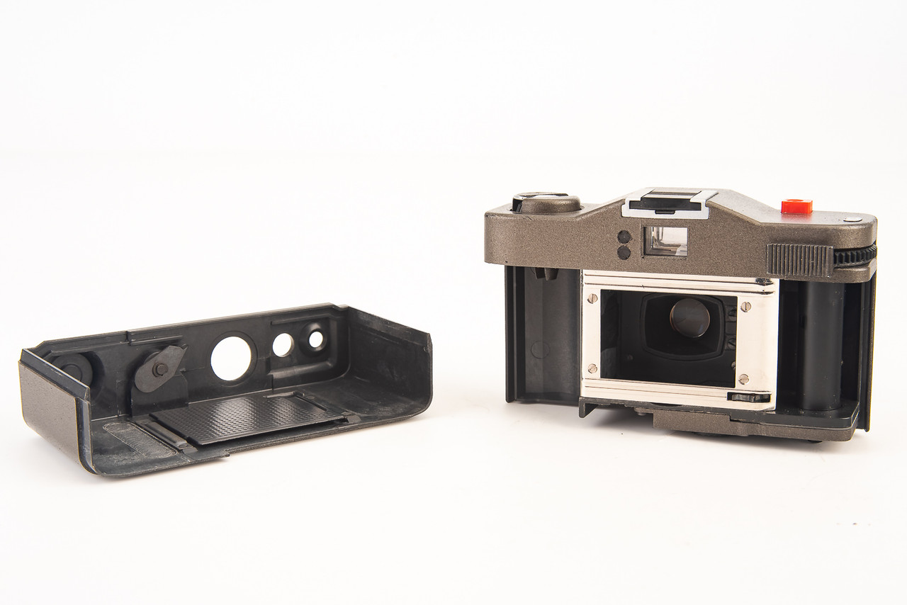 Kiev 35A 35mm Compact Film Camera w Korsar 35mm f/2.8 Lens AS-IS