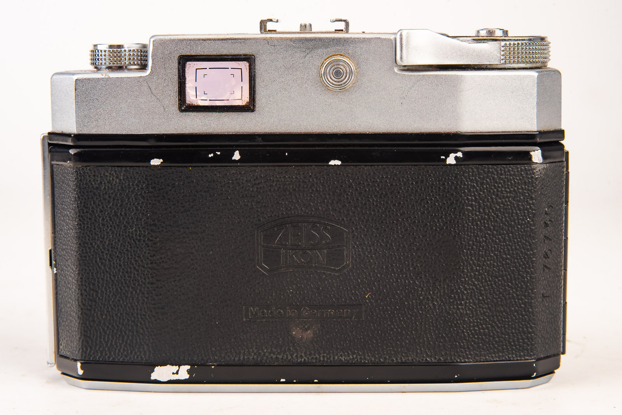 Zeiss Ikon Contina 35mm Viewfinder Camera with Pantar 45mm f/2.8