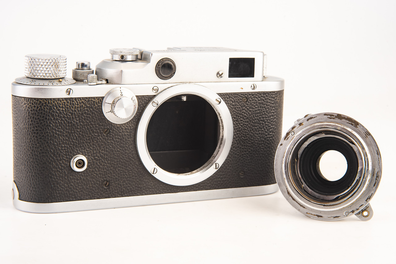 LEICA 大型豪華版洋書２冊　カメラ編　レンズ編 LEICA 大型豪華版洋書2冊 カメラ編 レンズ編 LEICA 大型豪華版洋書