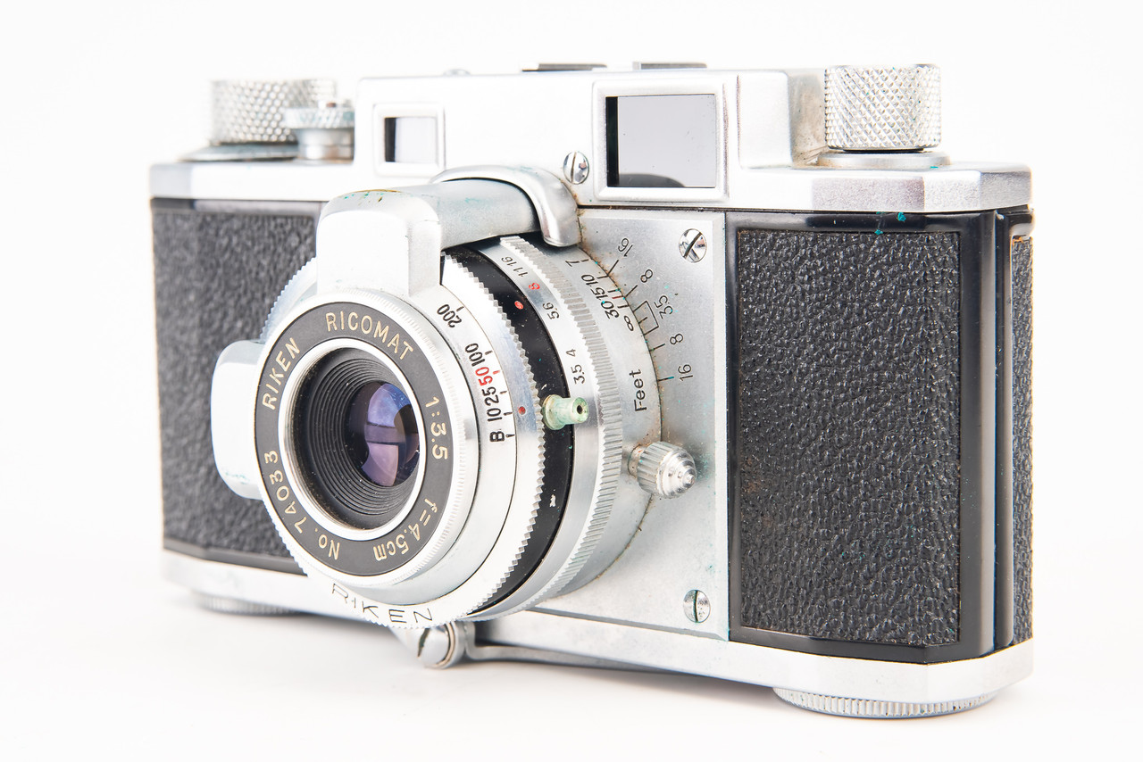 Ricoh 35 35mm Film Rangefinder Camera with Ricomat 4.5cm f/3.5