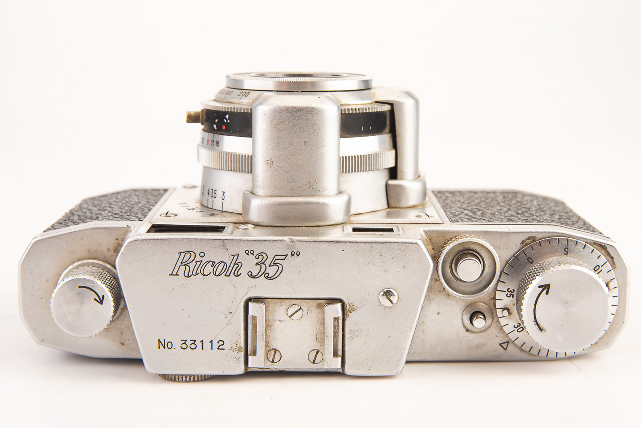 Ricoh 35 35mm Film Rangefinder Camera with Ricomat 4.5cm f/3.5