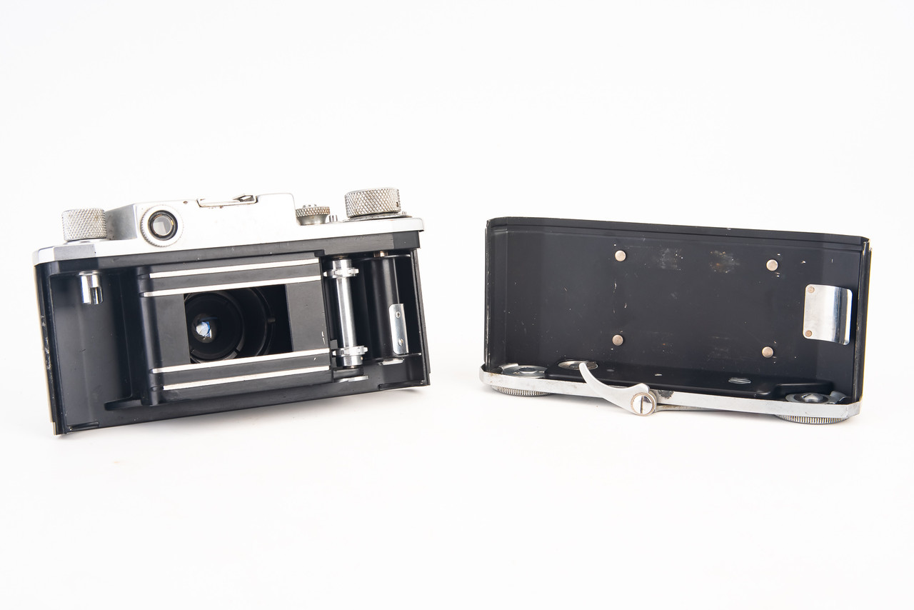 Appareil photo télémétrique 35 mm Ricoh 35 vintage avec