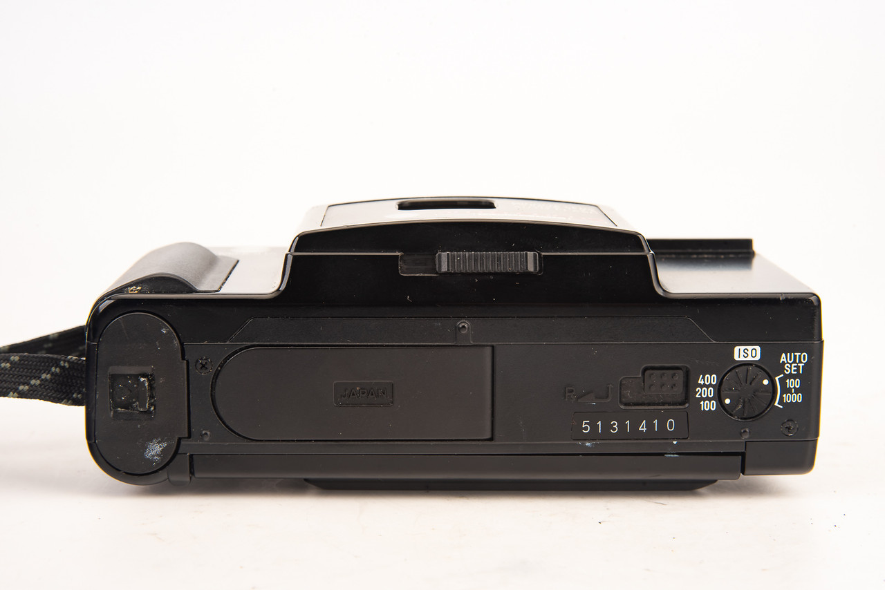 Minolta AF-E Quartz Date Compact 35mm Film Point & Shoot Camera AS