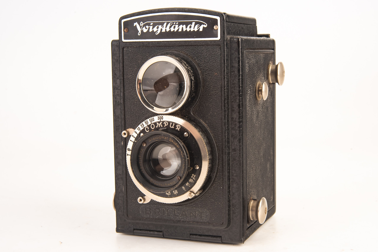 Voigtlander Brilliant 6x6 120 Film TLR Camera with Skopar 7.5cm f
