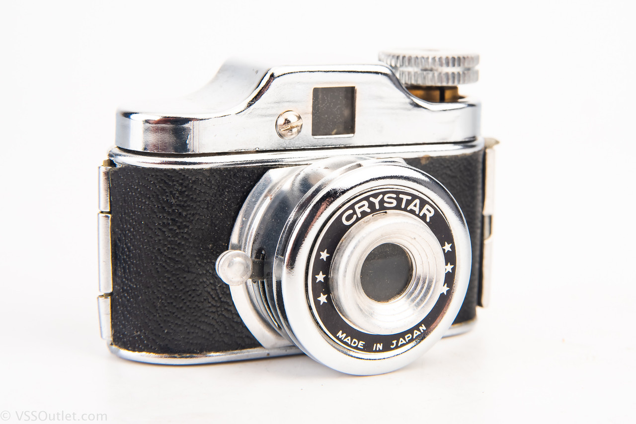 Crystar Hit Style Camera 14×14mm Exposures 17.5mm Film Vintage