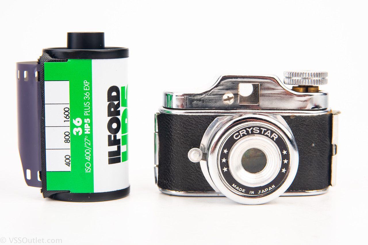 Crystar Hit Style Camera 14×14mm Exposures 17.5mm Film Vintage