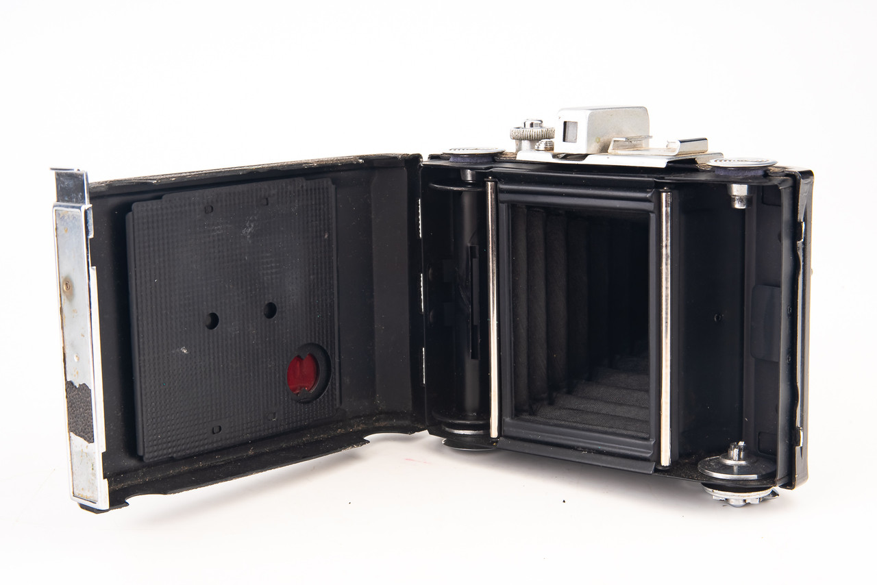 SOW Semi Leotax 4.5x6cm Folding 120 Film Camera with 75mm f