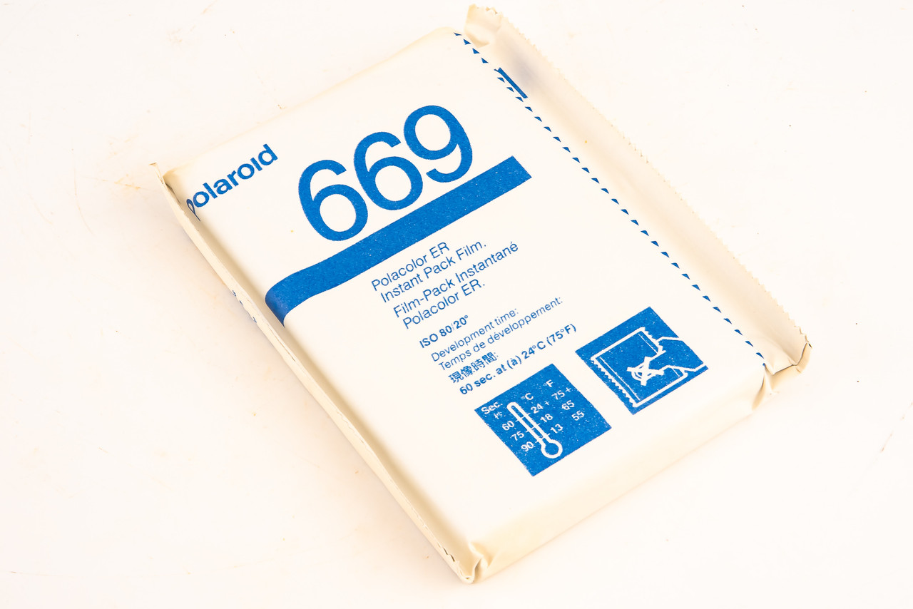 Polaroid ポラロイド POLACOLOR 679 14本 【期限切れ】 □SALE□Polaroid | Color 600 Film ※期限切れ｜POLAROID アクセサリー