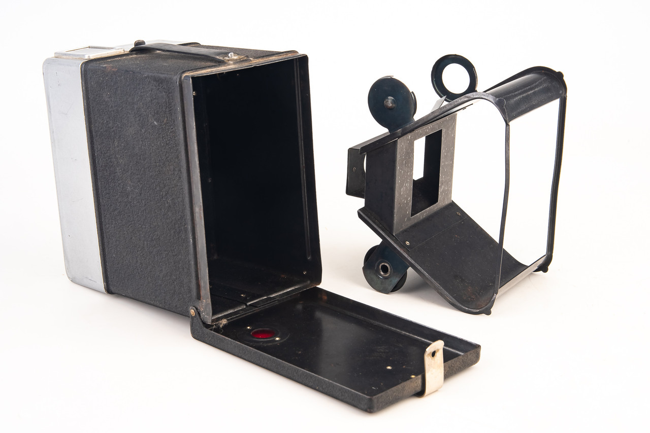 Zenith Camera Sharpshooter 120 Roll Film 6x9cm Box Camera Vintage