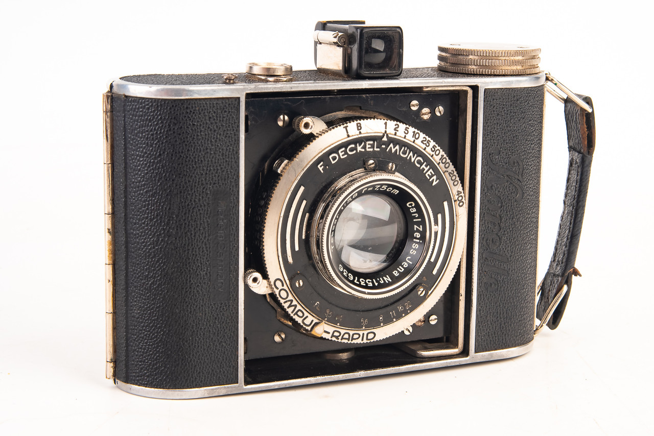 Kochmann Korelle 6x6 120 Roll Film Strut Camera with Tessar