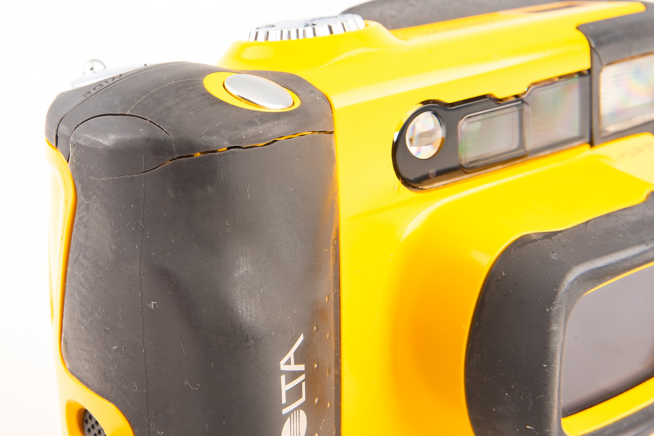 Minolta Vectis Weathermatic Zoom IX-Date APS Film Camera in Box w