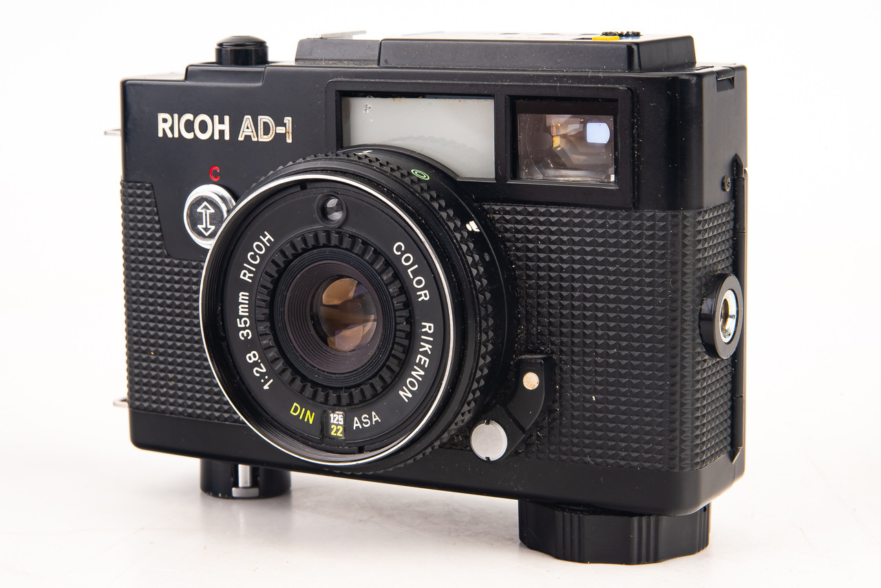 リコー　AD1　RICOH AD-1  フィルムカメラ  ハーフカメラ Ricoh AD-1 35mm Film Compact Point & Shoot Camera w Color Rikenon