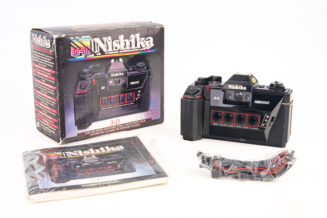 Nishika N8000 35mm 3D Film Camera with Manual & Strap in Box  