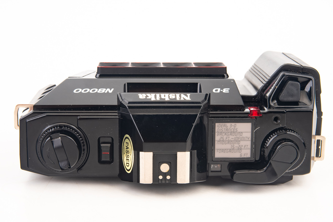 Nishika N8000 35mm 3D Film Camera with Manual & Strap in Box