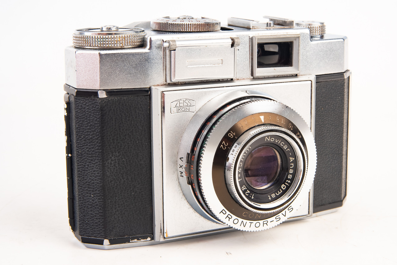 Zeiss Ikon Contina IIa 527/24 35mm Film Viewfinder Camera with