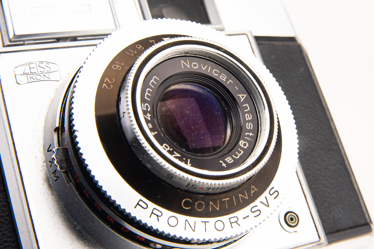 Zeiss Ikon Contina IIa 527/24 35mm Film Viewfinder Camera with