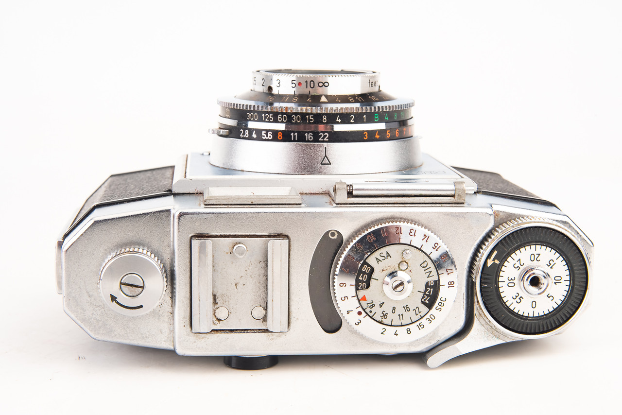 Zeiss Ikon Contina IIa 527/24 35mm Film Viewfinder Camera with