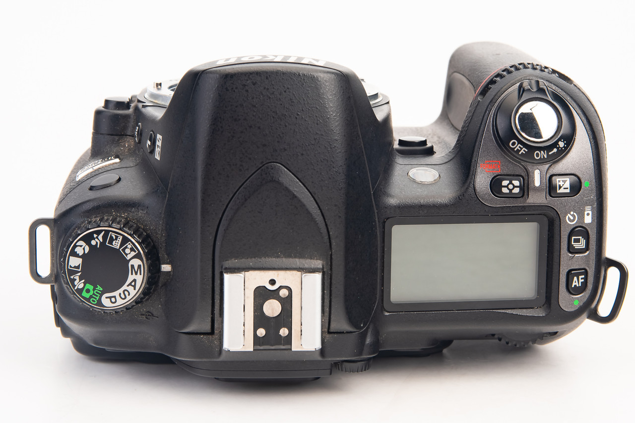 Nikon D80 10.2MP Digital SLR Camera Body DX F Mount TESTED V24