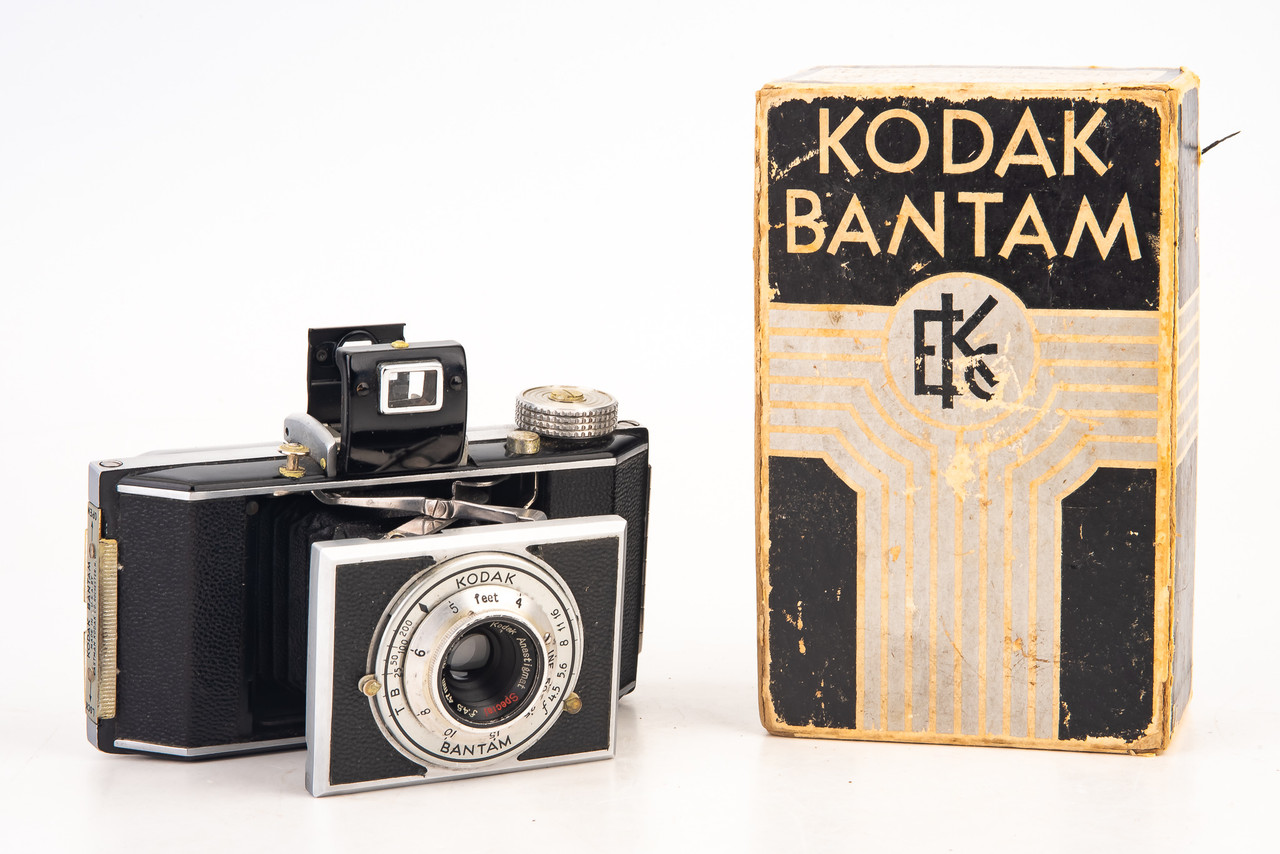 コダック828ロールフィルムカメラKodak FLASH BANTAM Kodak Bantam Folding 828 Film Camera with 47mm f/4.5 Lens in Box