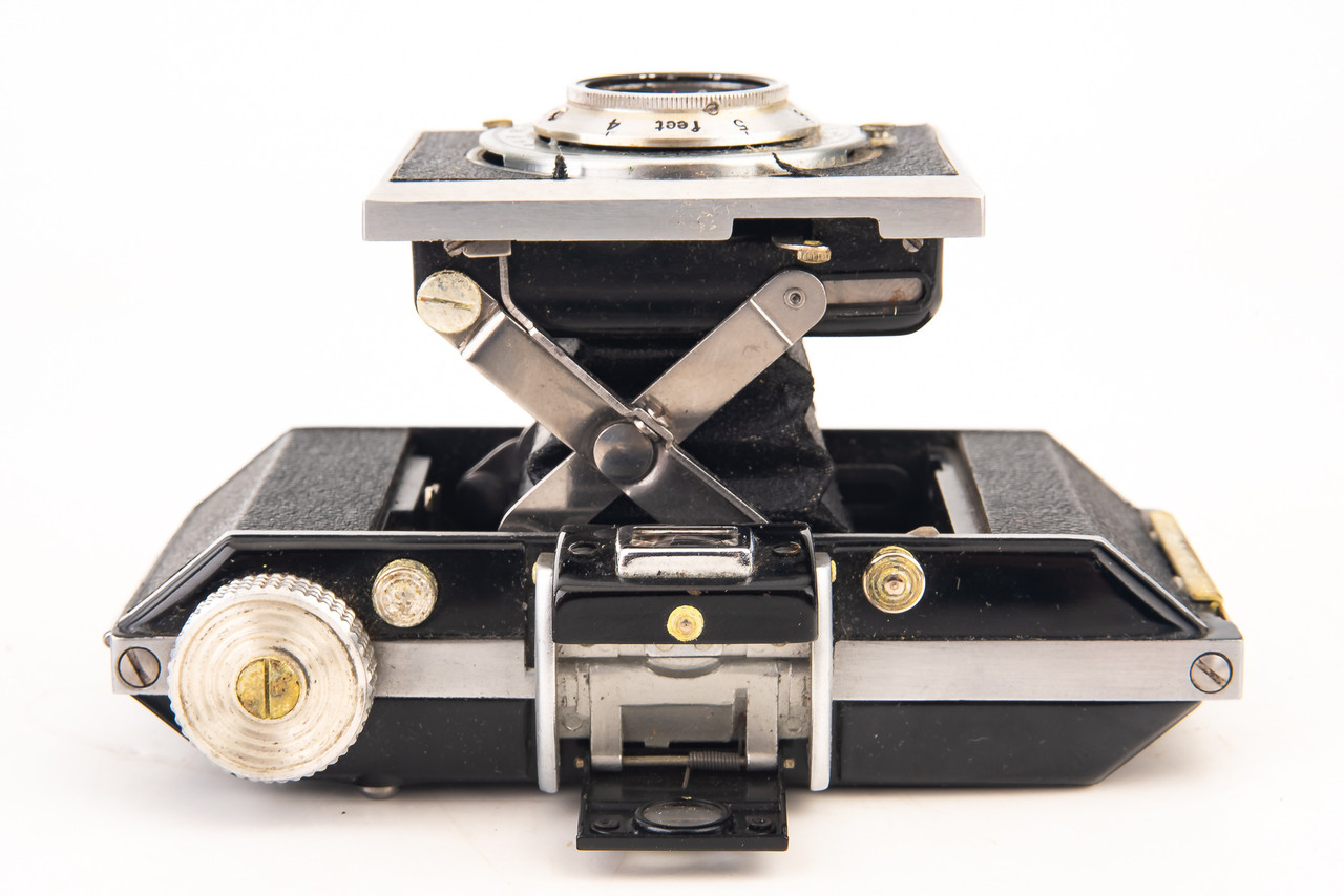 Kodak Bantam Folding 828 Film Camera with 47mm f/4.5 Lens in Box
